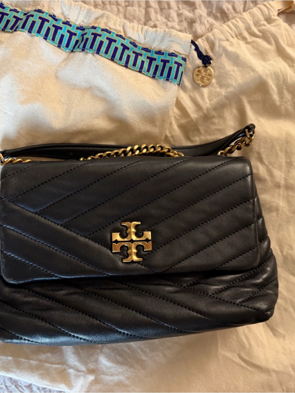 Tory Burch Kira Chevron Quilted Black Shoulder Bag – Gold Hardware